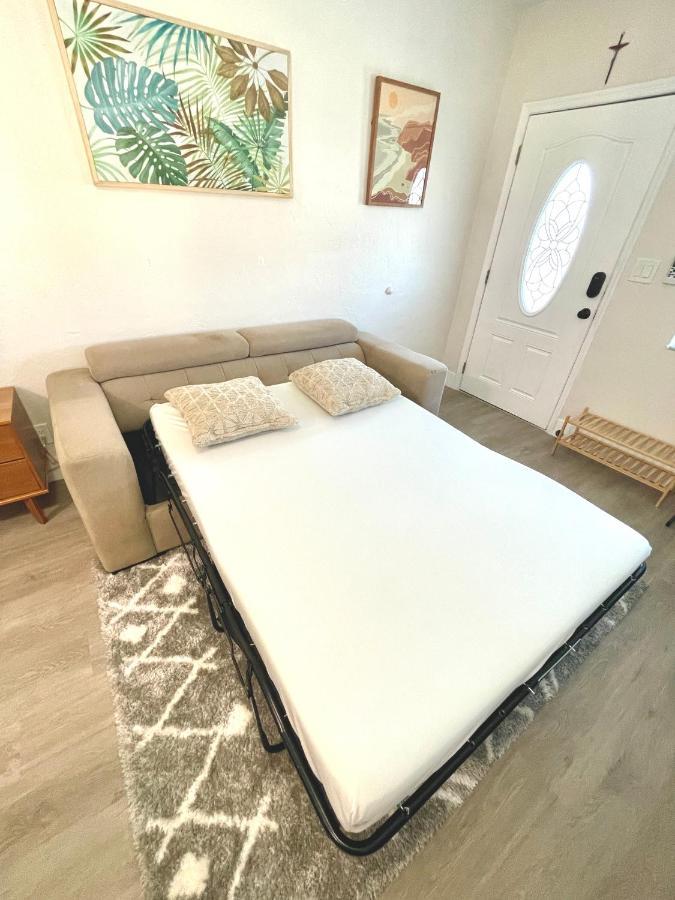 Comfy Bnb W/ King Bed + Work/Travel + Beach 8 Min Hallandale Beach Bagian luar foto