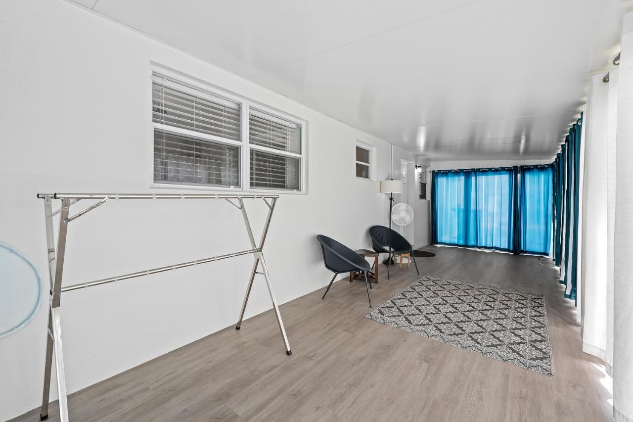 Comfy Bnb W/ King Bed + Work/Travel + Beach 8 Min Hallandale Beach Bagian luar foto